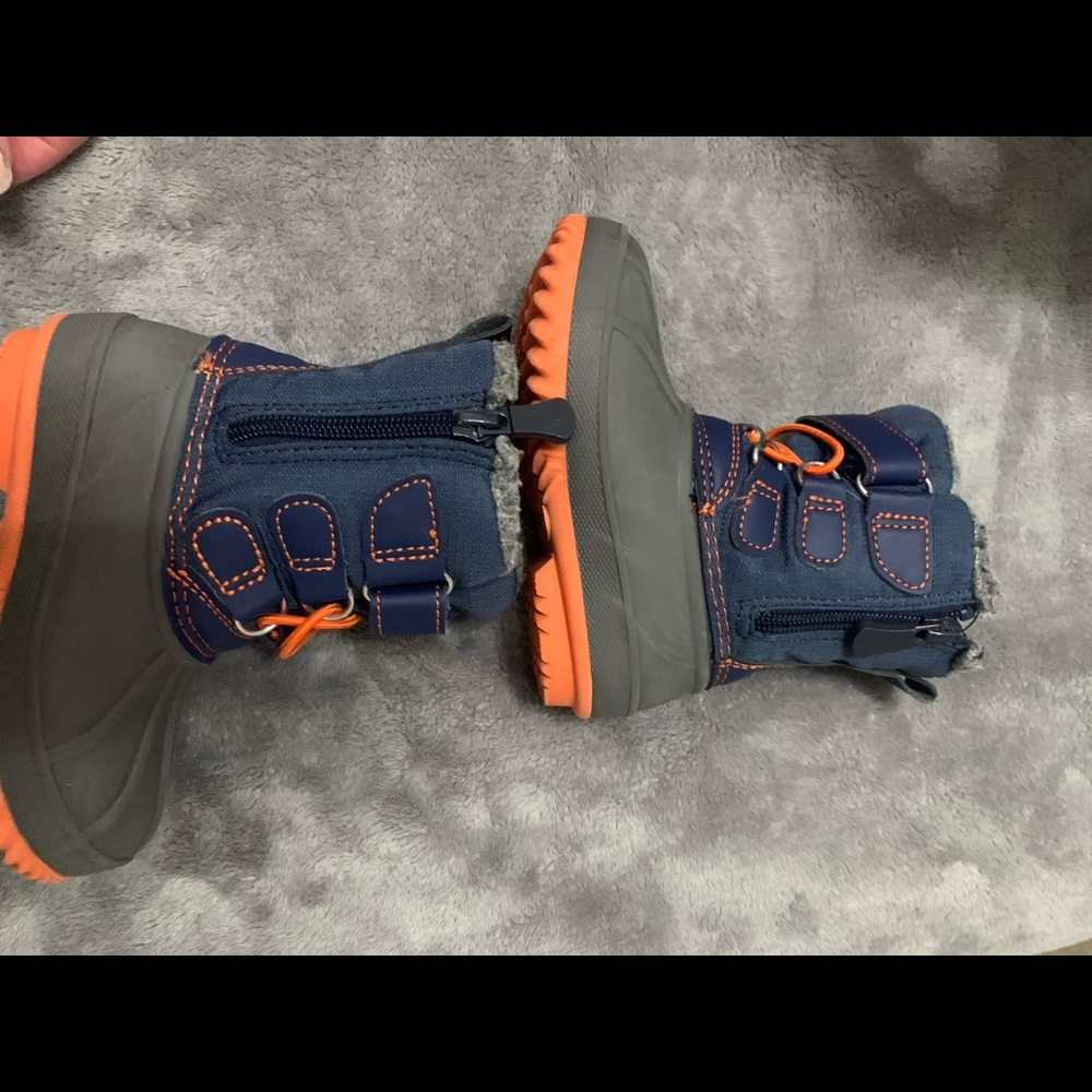 Cat and Jack gender neutral snow boots 5